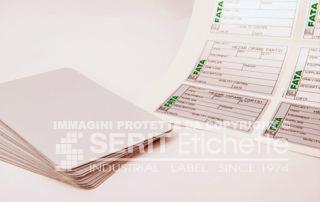 Etichette prefustellate in fogli A4: etichette inventario, etichette identificazione, etichettatura cespiti, etichette controllo qualità.
